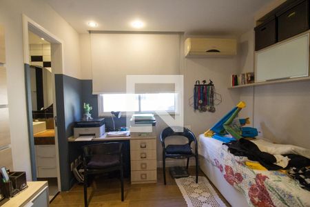 Casa de condomínio à venda com 220m², 5 quartos e 3 vagasSuíte 2