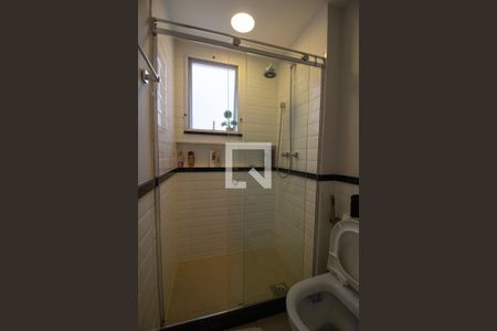 Casa de condomínio à venda com 220m², 5 quartos e 3 vagasBanheiro Suíte 1 e 2