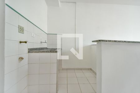 Cozinha de kitnet/studio para alugar com 1 quarto, 26m² em Consolação, São Paulo