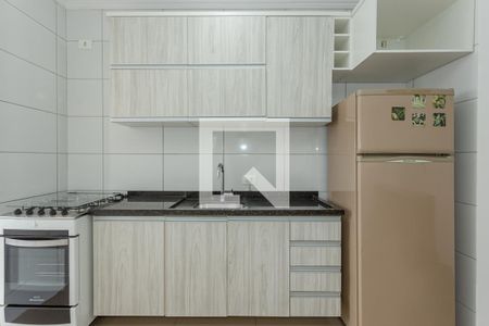 Sala e cozinha de apartamento para alugar com 2 quartos, 50m² em Weissópolis, Pinhais