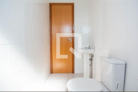 Banheiro de apartamento para alugar com 1 quarto, 44m² em Vila America, São Paulo