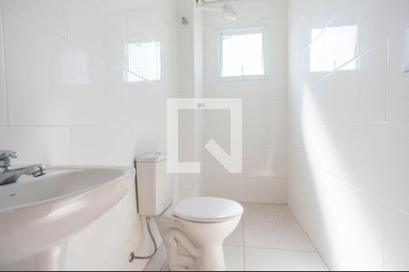 Banheiro de apartamento para alugar com 1 quarto, 44m² em Vila America, São Paulo