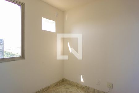Apartamento à venda com 213m², 4 quartos e 2 vagasQuarto 1