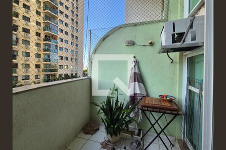 Apartamento à venda com 94m², 2 quartos e 1 vaga Apartamento à venda com 94m², 2 quartos e 1 vagaVaranda