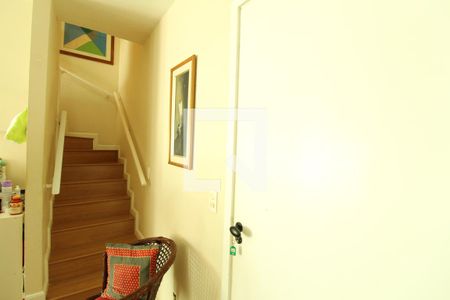 Apartamento à venda com 94m², 2 quartos e 1 vagaEscada