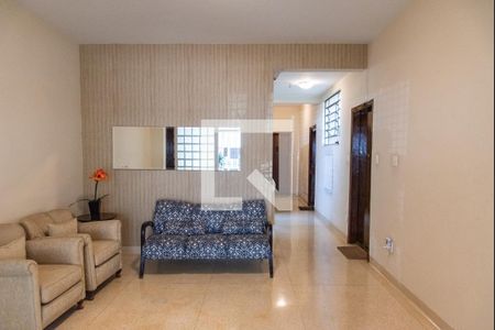 Apartamento à venda com 88m², 2 quartos e sem vaga Apartamento à venda com 88m², 2 quartos e sem vagaHall de entrada