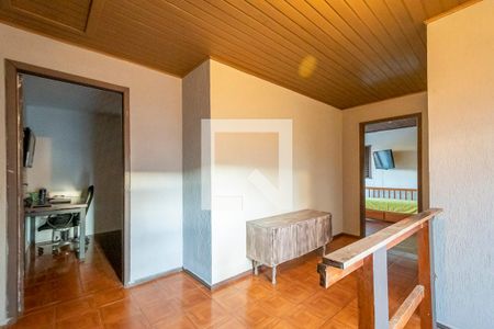 Corredor de casa à venda com 4 quartos, 150m² em Partenon, Porto Alegre