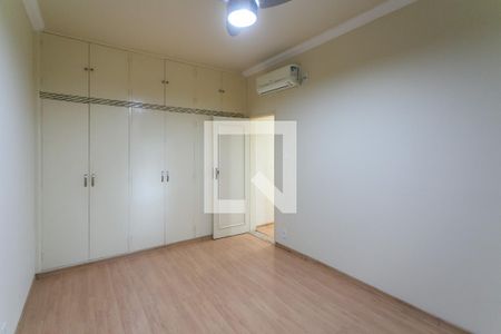 Apartamento para alugar com 105m², 3 quartos e 1 vagaQuarto 3