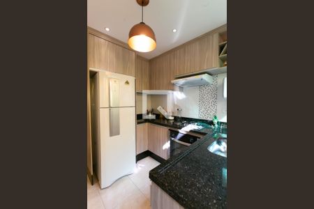 Casa de condomínio para alugar com 60m², 2 quartos e 1 vaga Casa de condomínio para alugar com 60m², 2 quartos e 1 vagaCozinha - Armários