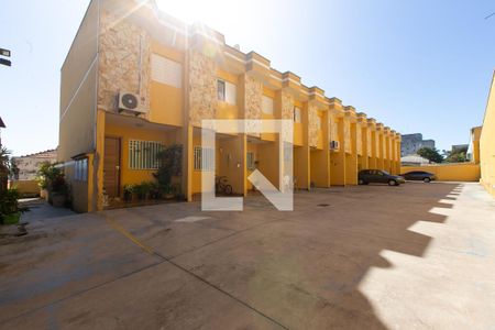 Casa de condomínio para alugar com 60m², 2 quartos e 1 vaga Casa de condomínio para alugar com 60m², 2 quartos e 1 vagaCondominio