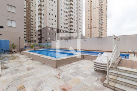 Apartamento à venda com 27m², 1 quarto e 1 vaga Apartamento à venda com 27m², 1 quarto e 1 vagaÁrea comum - Piscina
