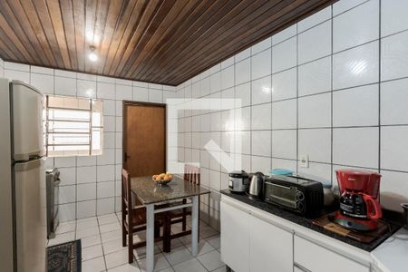 Casa à venda com 198m², 2 quartos e 1 vaga Casa à venda com 198m², 2 quartos e 1 vagaCozinha