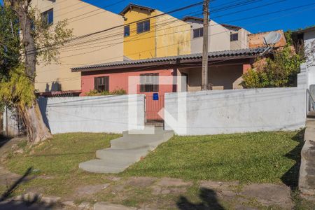 Casa à venda com 198m², 2 quartos e 1 vaga Casa à venda com 198m², 2 quartos e 1 vagaFachada