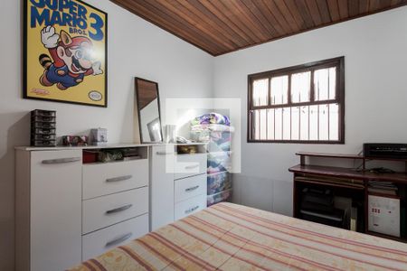 Quarto 2 de casa à venda com 2 quartos, 198m² em Vila Jardim, Porto Alegre
