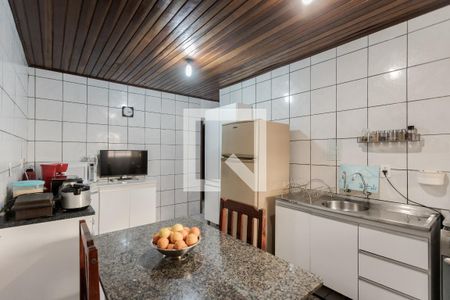 Casa à venda com 198m², 2 quartos e 1 vaga Casa à venda com 198m², 2 quartos e 1 vagaCozinha