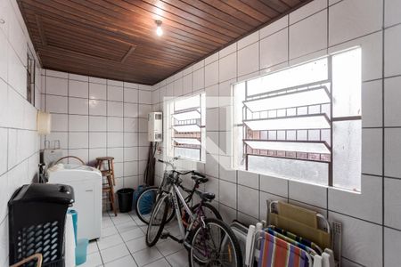 Casa à venda com 198m², 2 quartos e 1 vaga Casa à venda com 198m², 2 quartos e 1 vagaÁrea de Serviço