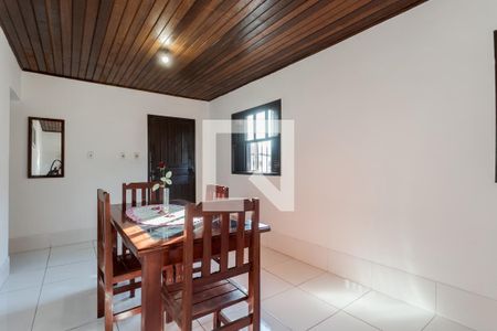 Sala de casa à venda com 2 quartos, 198m² em Vila Jardim, Porto Alegre