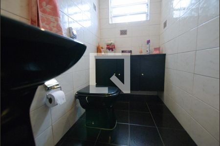 Casa à venda com 210m², 3 quartos e 2 vagas Casa à venda com 210m², 3 quartos e 2 vagasLavabo