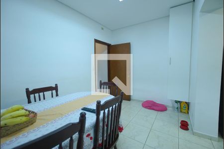 Casa à venda com 210m², 3 quartos e 2 vagas Casa à venda com 210m², 3 quartos e 2 vagasCozinha