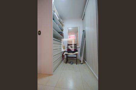 Casa à venda com 210m², 3 quartos e 2 vagas Casa à venda com 210m², 3 quartos e 2 vagasQuarto 3 - Closet