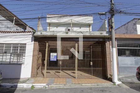 Casa para alugar com 100m², 3 quartos e 2 vagas Casa para alugar com 100m², 3 quartos e 2 vagasFachada