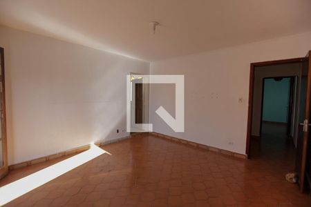 Casa para alugar com 100m², 3 quartos e 2 vagas Casa para alugar com 100m², 3 quartos e 2 vagasSuíte