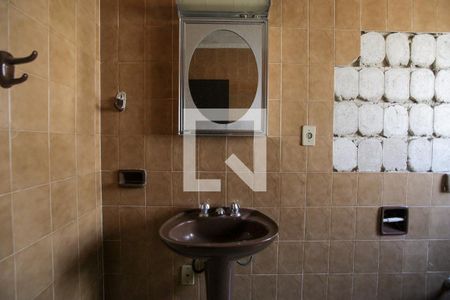 Casa para alugar com 100m², 3 quartos e 2 vagas Casa para alugar com 100m², 3 quartos e 2 vagasBanheiro 2