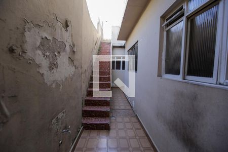 Casa para alugar com 100m², 3 quartos e 2 vagas Casa para alugar com 100m², 3 quartos e 2 vagasCorredor externo