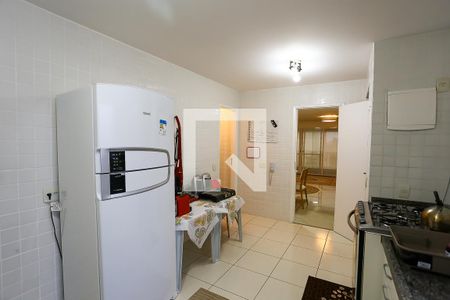 Apartamento para alugar com 145m², 4 quartos e 3 vagas Apartamento para alugar com 145m², 4 quartos e 3 vagasCozinha