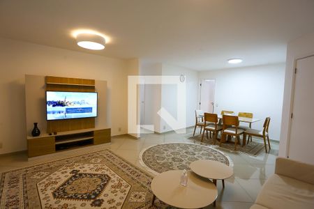 Sala de apartamento para alugar com 4 quartos, 145m² em Lar São Paulo, São Paulo