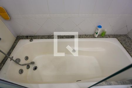 Apartamento para alugar com 145m², 4 quartos e 3 vagas Apartamento para alugar com 145m², 4 quartos e 3 vagasBanheiro da Suíte 1