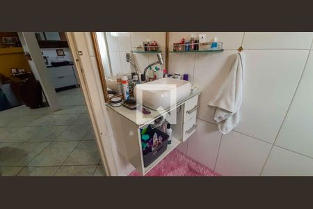 Casa à venda com 125m², 2 quartos e 1 vagaBanheiro