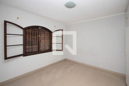 Casa à venda com 300m², 3 quartos e 2 vagasSuite