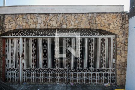 Casa à venda com 300m², 3 quartos e 2 vagasFachada