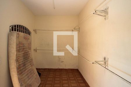 Casa à venda com 300m², 3 quartos e 2 vagasQuarto de Serviço