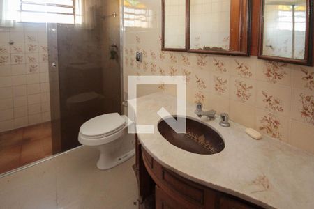 Casa à venda com 300m², 3 quartos e 2 vagasBanheiro Social