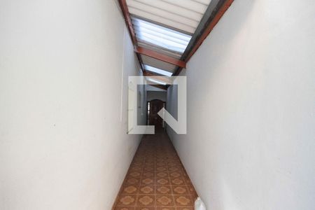 Casa à venda com 300m², 3 quartos e 2 vagascorredor externo