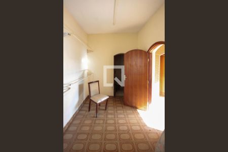 Casa à venda com 300m², 3 quartos e 2 vagasBanheiro de Serviço