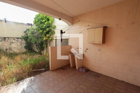 Casa à venda com 300m², 3 quartos e 2 vagasÁrea de Serviço