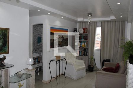 Sala de apartamento à venda com 2 quartos, 52m² em Olaria, Rio de Janeiro