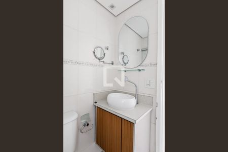 Apartamento para alugar com 80m², 3 quartos e 1 vaga Apartamento para alugar com 80m², 3 quartos e 1 vagaBanheiro da suíte