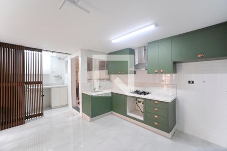 Cozinha de casa para alugar com 2 quartos, 120m² em Chácara Santo Antônio (zona Leste), São Paulo