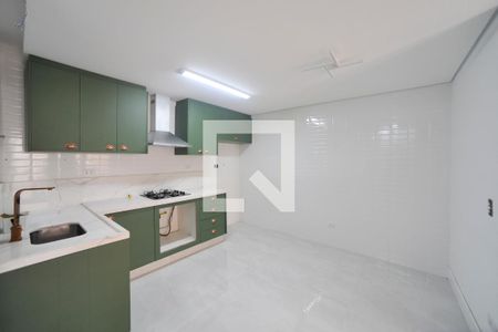 Cozinha de casa para alugar com 2 quartos, 120m² em Chácara Santo Antônio (zona Leste), São Paulo