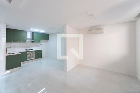Sala e Cozinha de casa para alugar com 2 quartos, 120m² em Chácara Santo Antônio (zona Leste), São Paulo