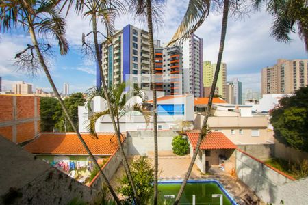 Vista da sala de tv de casa à venda com 3 quartos, 330m² em Vila Valparaiso, Santo André