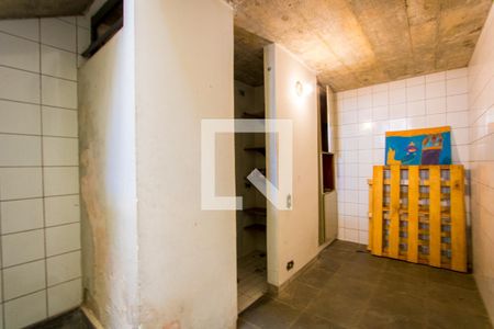 Casa à venda com 330m², 3 quartos e 6 vagasDepósito