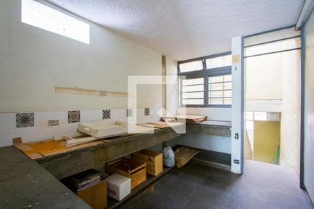 Casa à venda com 330m², 3 quartos e 6 vagasÁrea de serviço