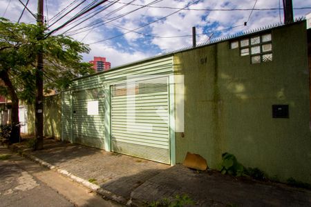 Casa à venda com 330m², 3 quartos e 6 vagasFachada