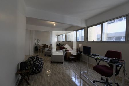 Sala de Apartamento com 3 quartos, 127m² Perdizes