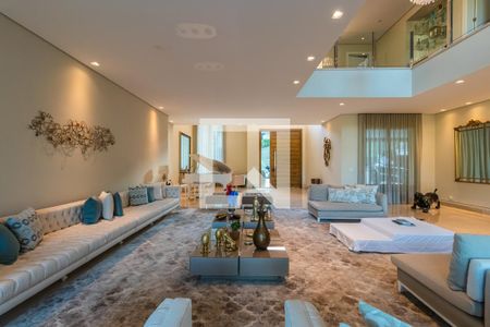 Sala de casa de condomínio à venda com 5 quartos, 740m² em Alphaville, Santana de Parnaíba